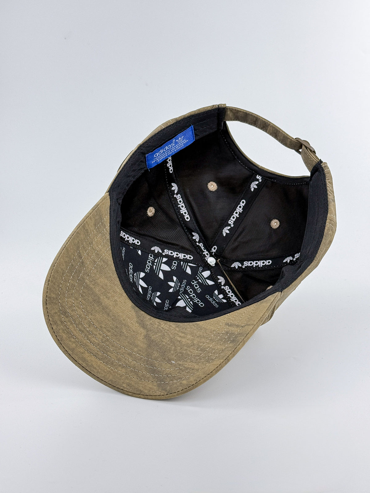 ADIDAS LOGO PANEL CAMUFLADA