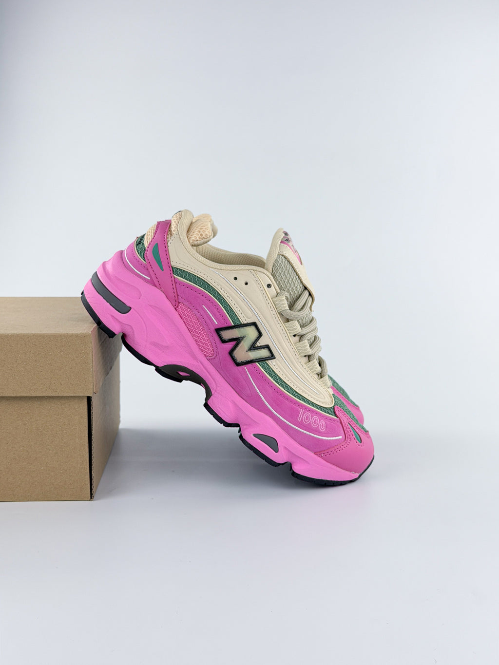 NEW BALANCE 1000 BEIGE ROSA