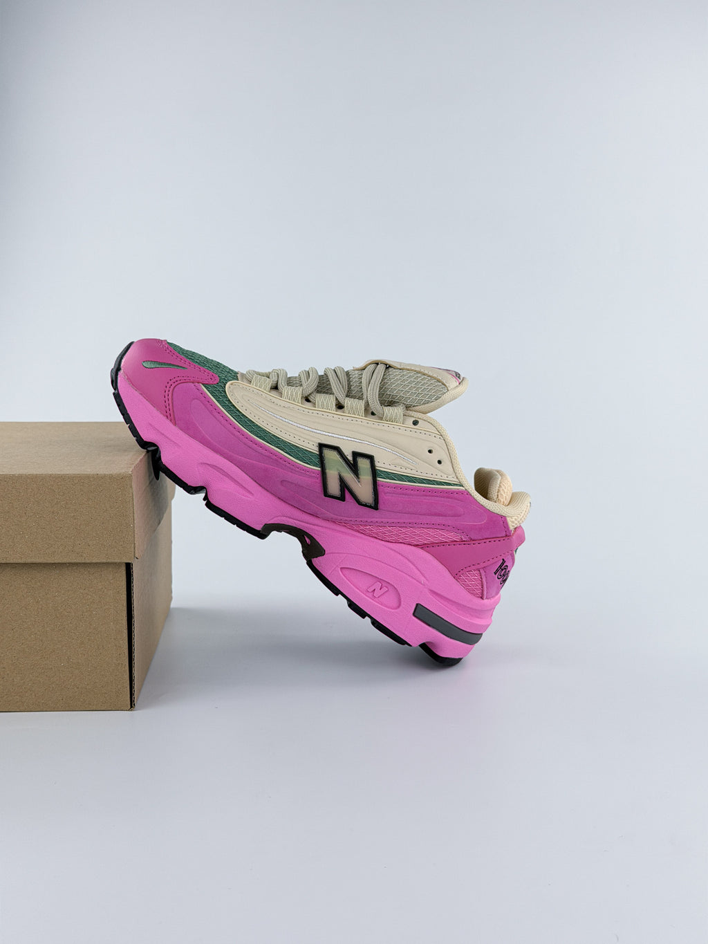 NEW BALANCE 1000 BEIGE ROSA