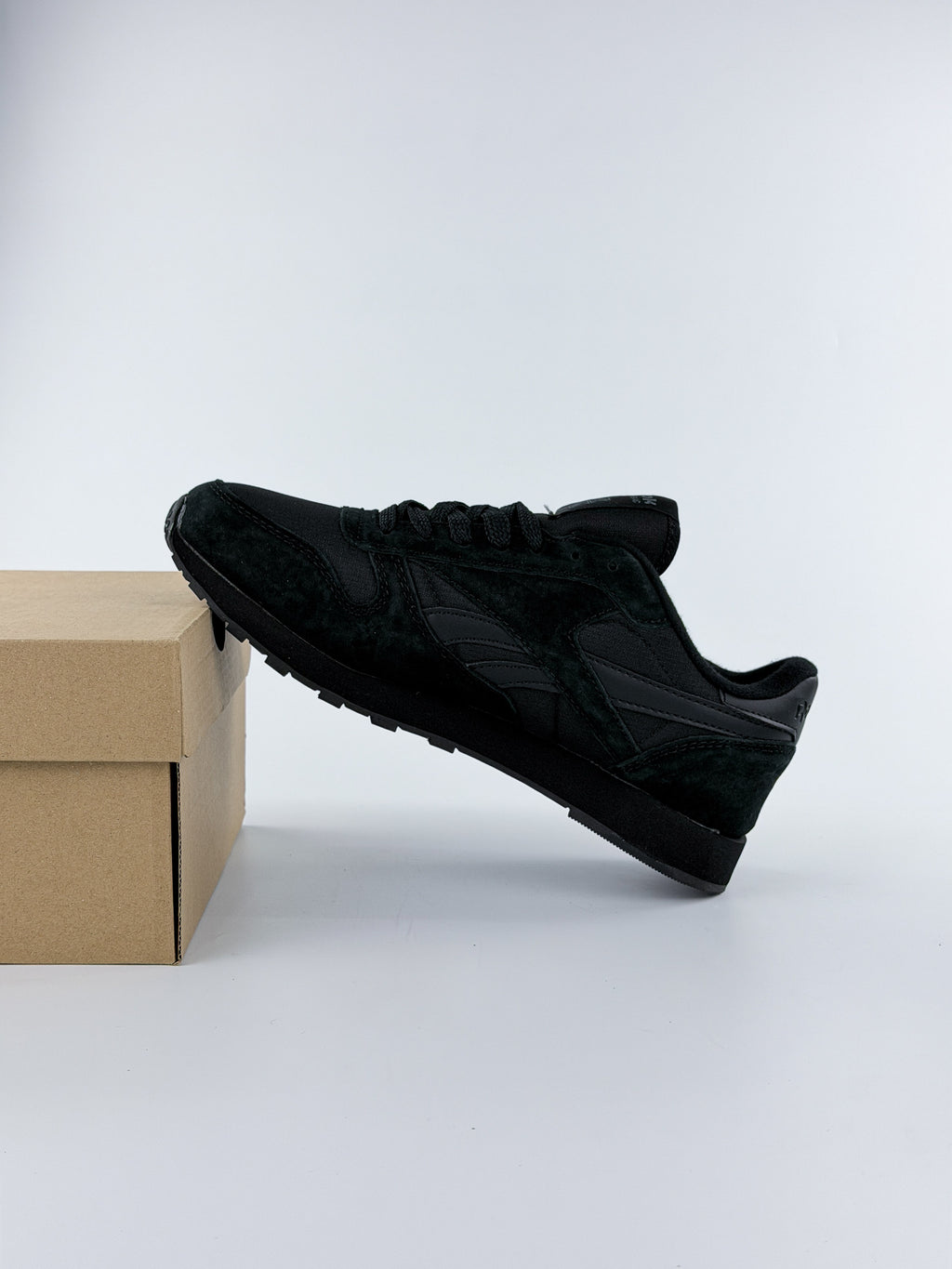 REEBOK CLASSIC LEATHER