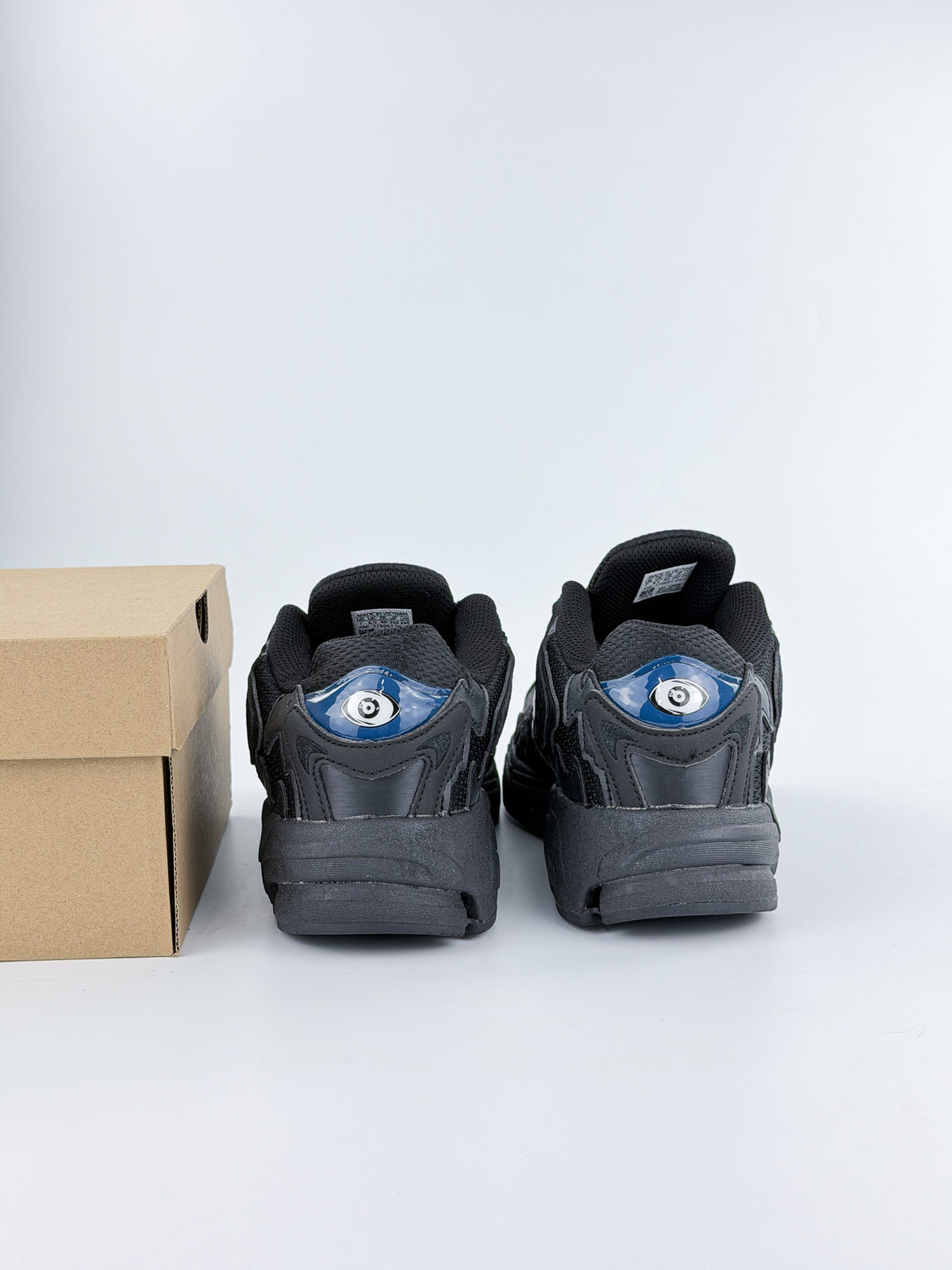 ADIDAS RESPONSE CL X BADBUNNY