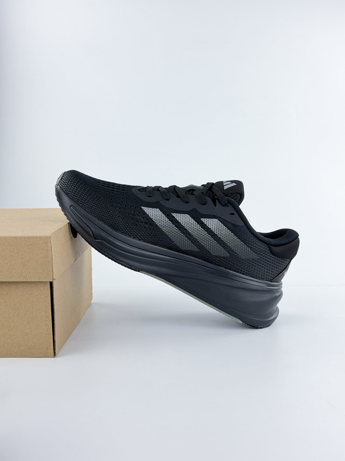 ADIDAS SUPERNOVA RISA RUNNING