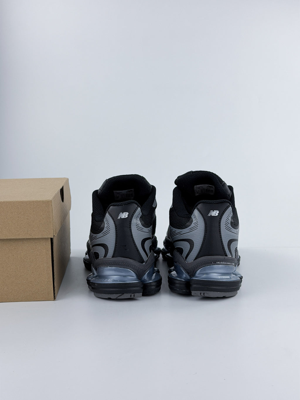 NEW BALANCE ABZORB 2000