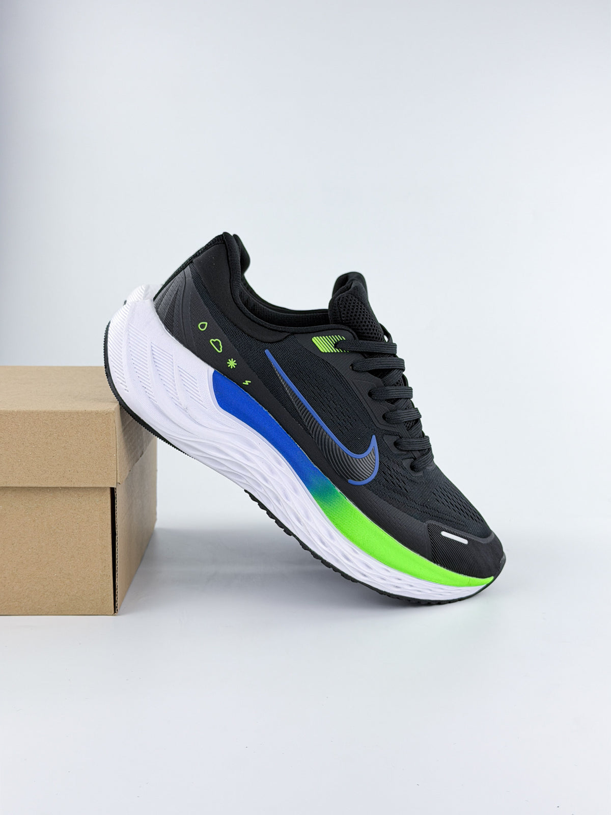 NIKE ZOOM WEATER