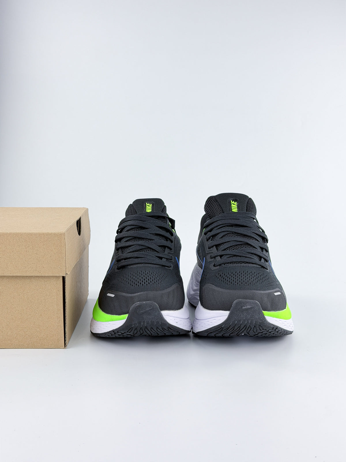 NIKE ZOOM WEATER