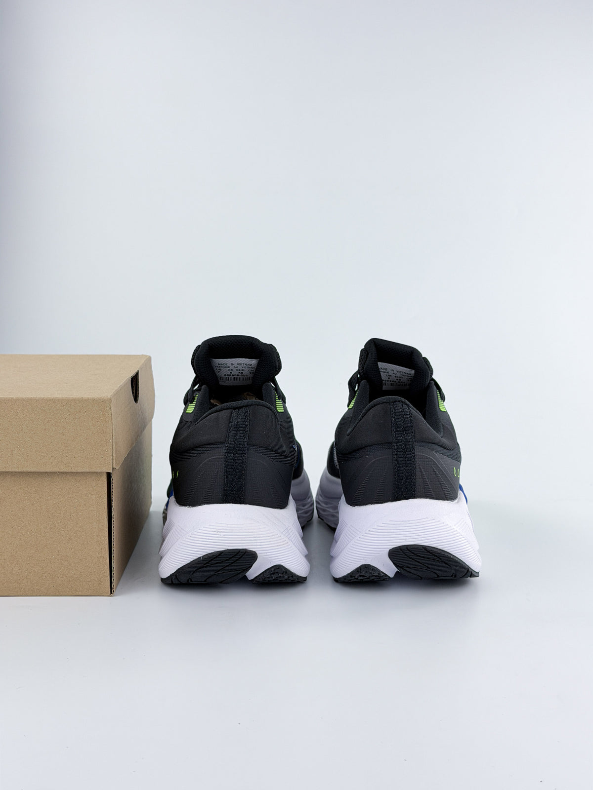 NIKE ZOOM WEATER