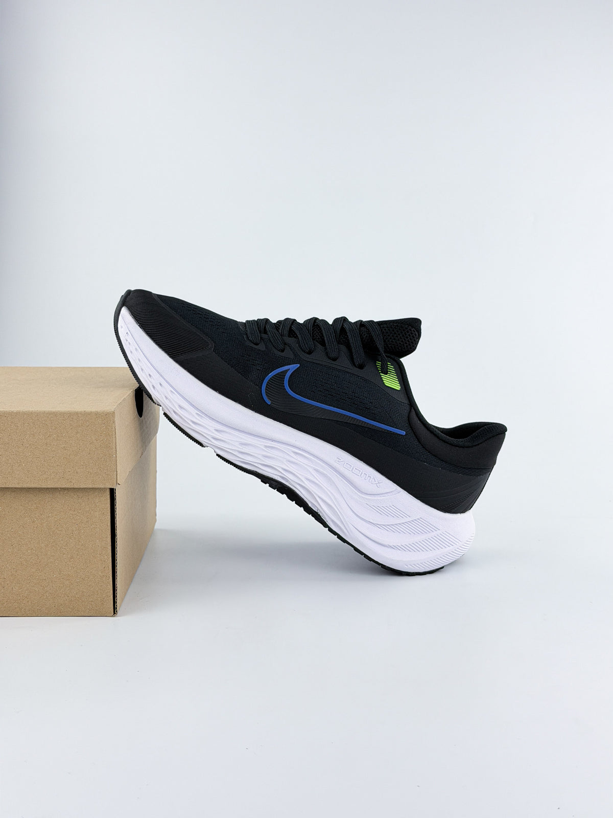 NIKE ZOOM WEATER