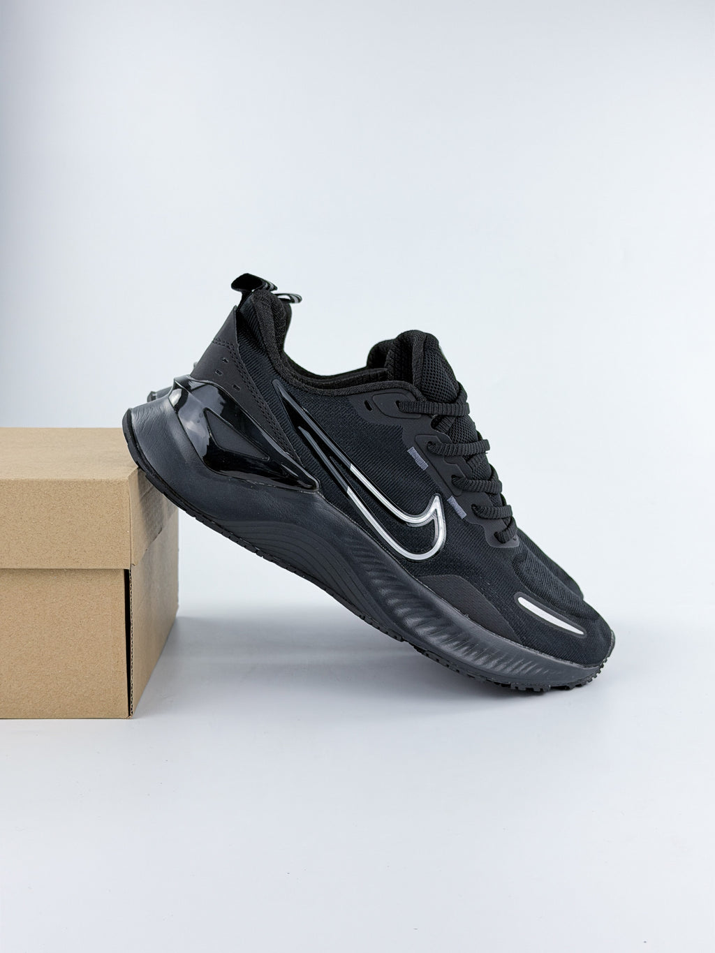 NIKE ZOOM RUSH