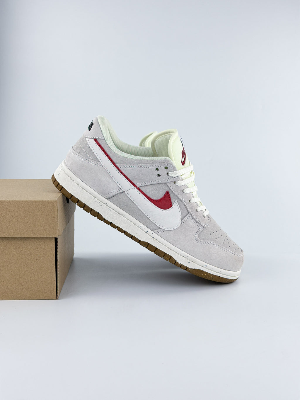 NIKE SB DUNK LOW SE 85