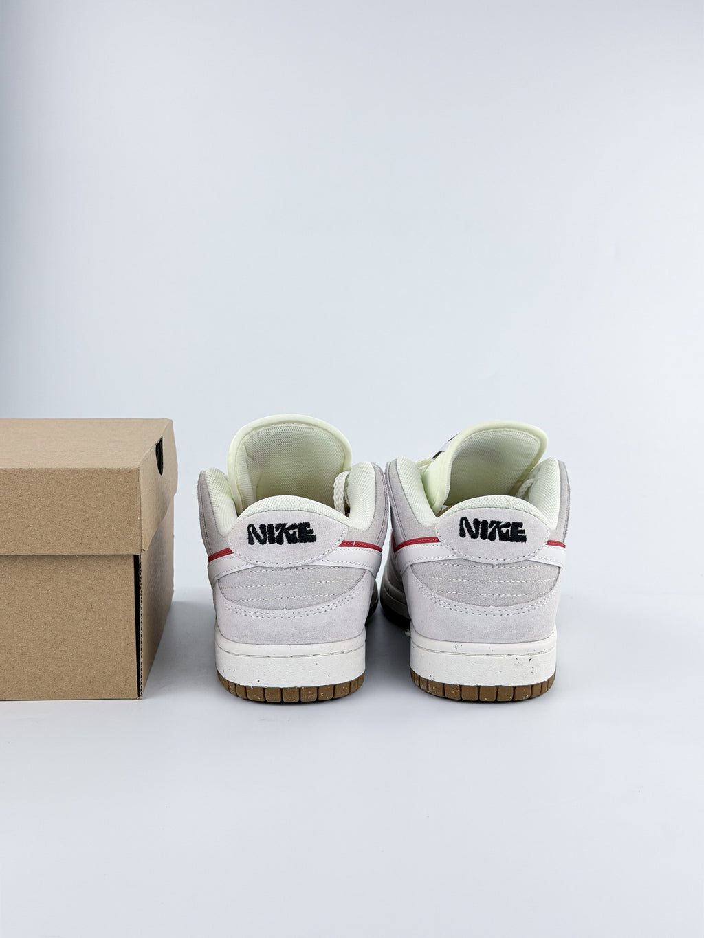 NIKE SB DUNK LOW SE 85