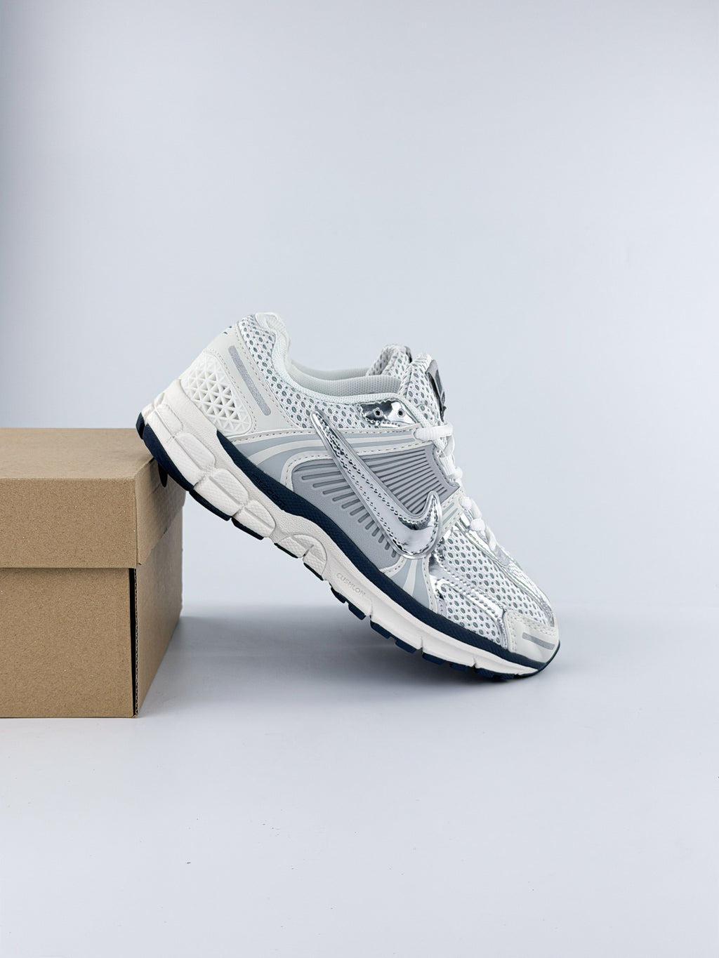 NIKE ZOOM VOMERO 5 BUBBLE