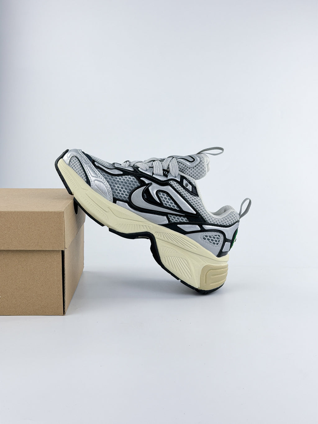 NIKE V5K RUN