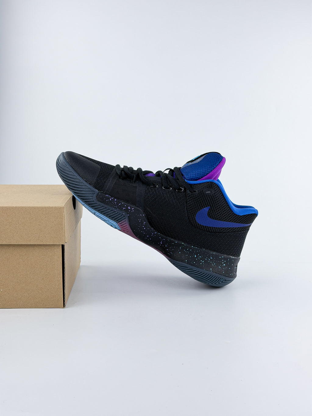 NIKE KYRIE IRVING 3