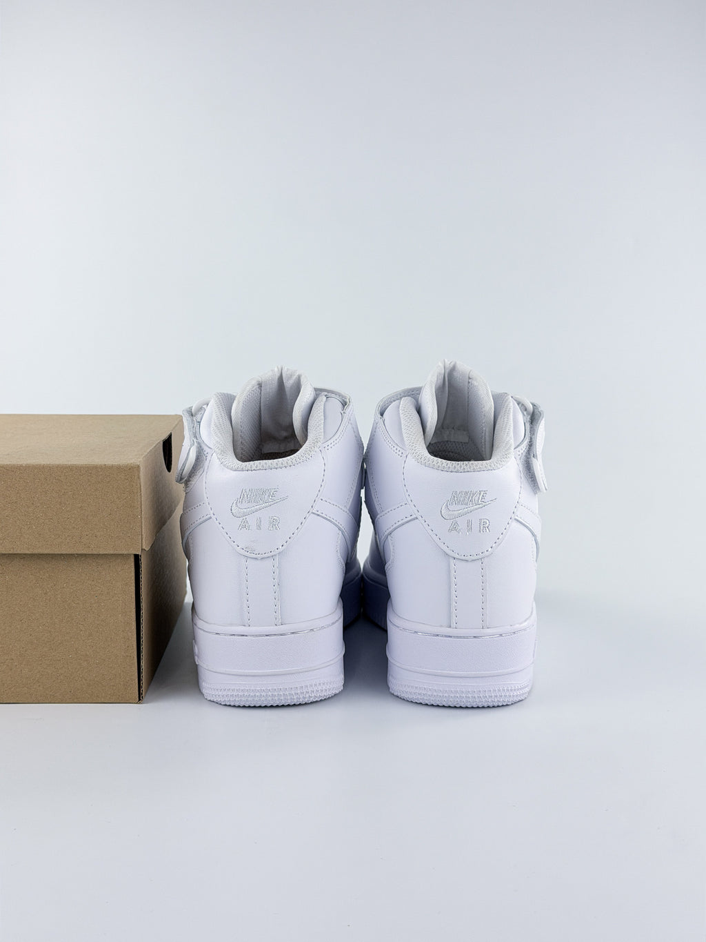 NIKE AIR FORCE ONE HIGH 07