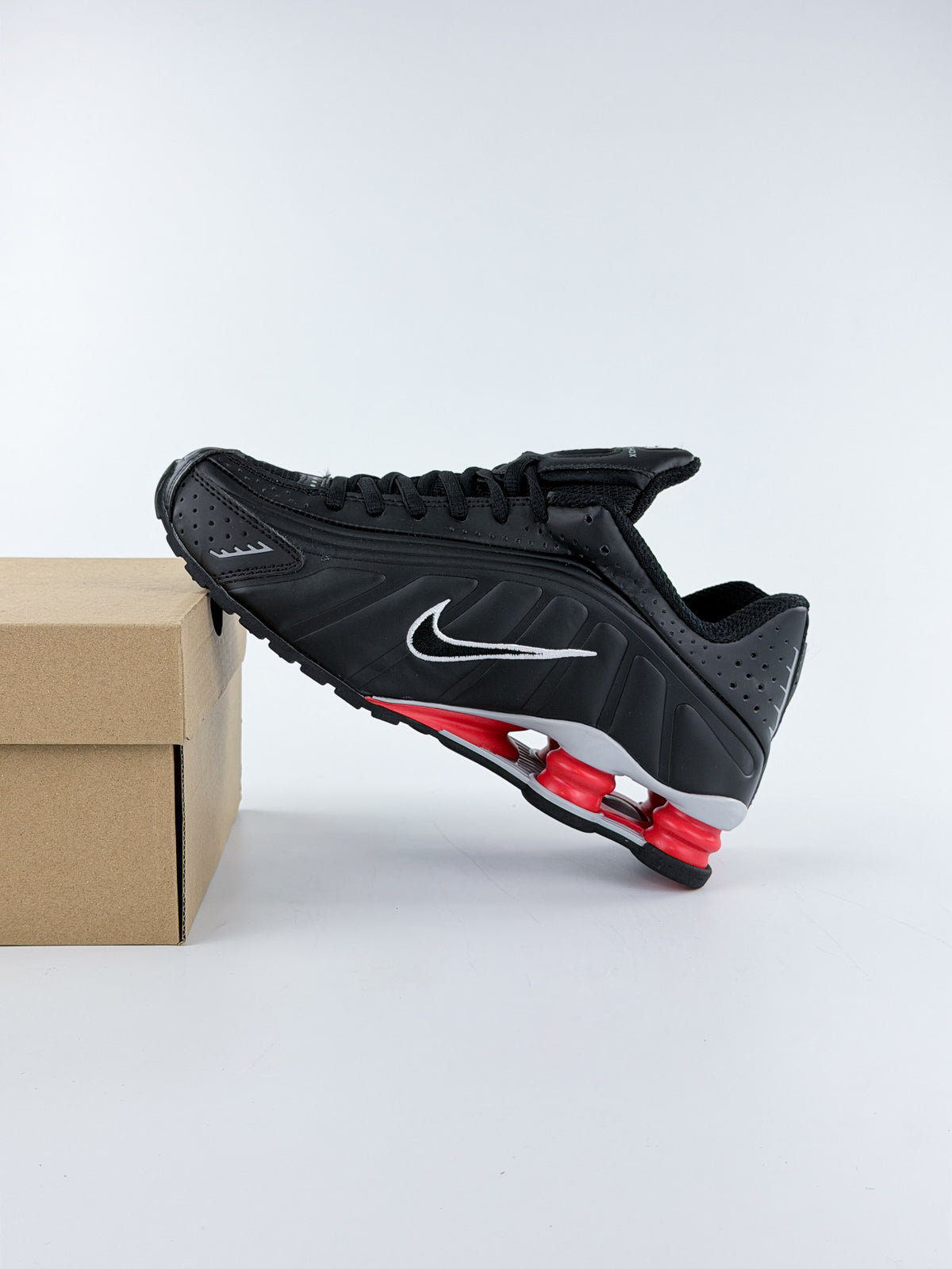 NIKE SHOX R4 TWO COLOR