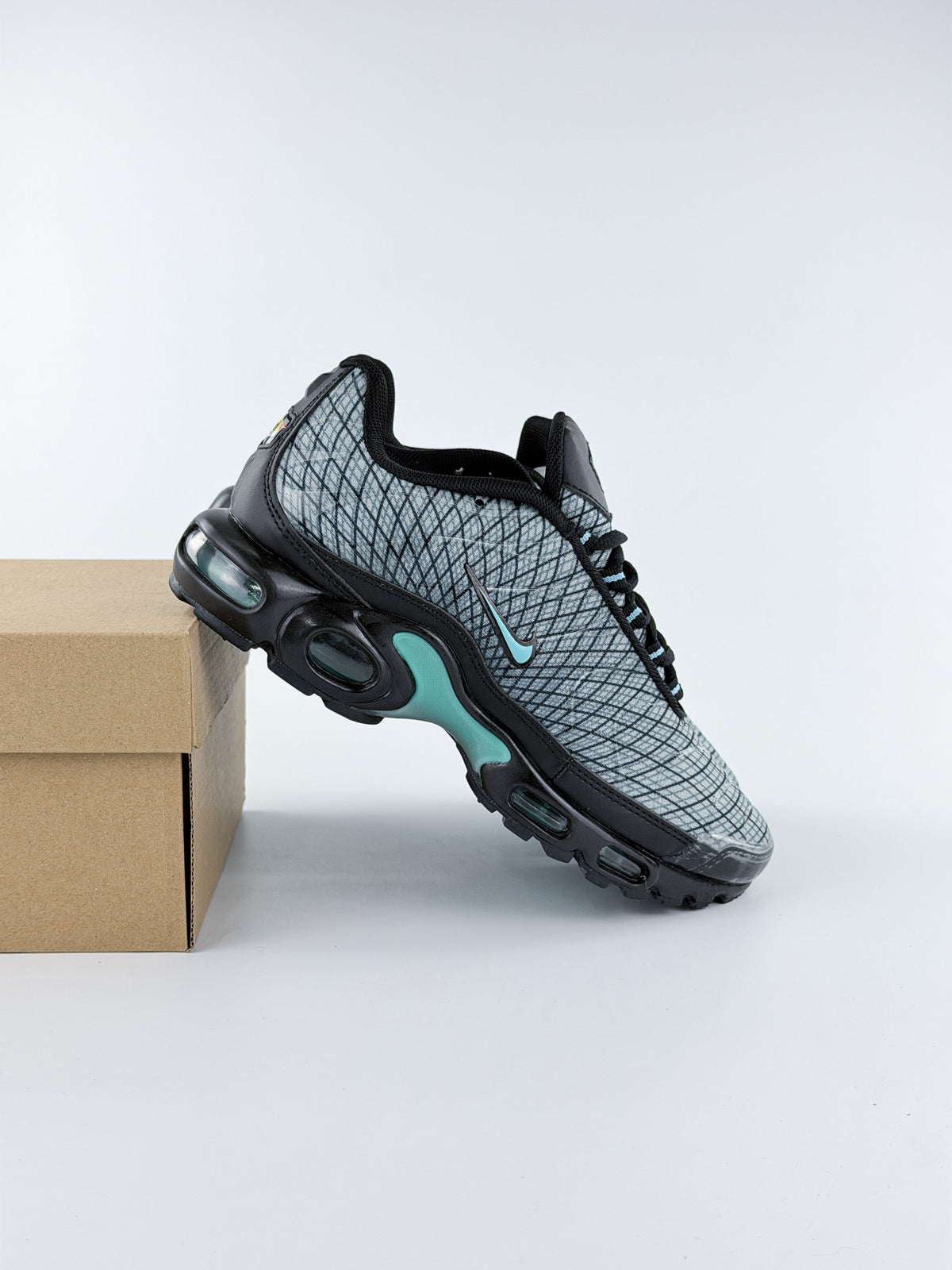 NIKE AIR MAX TN ELECTRIC