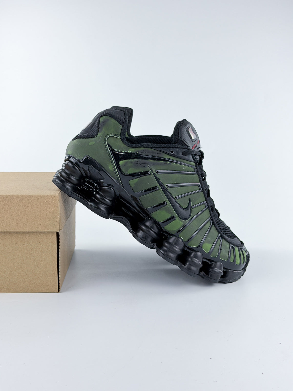 NIKE SHOX TL CAMALEÓN