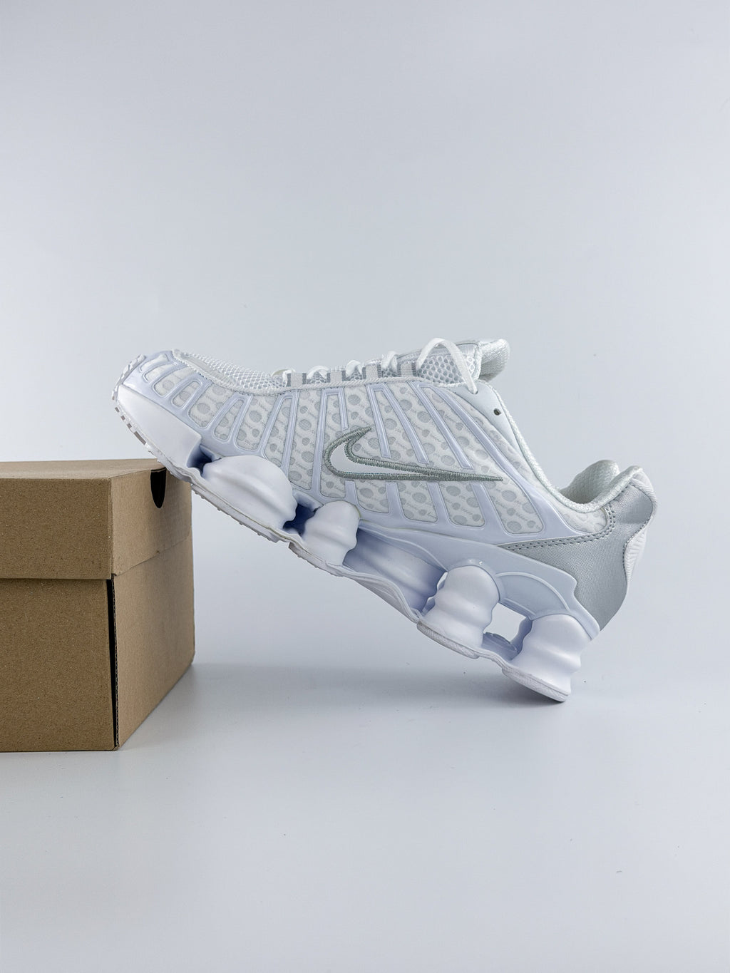 NIKE SHOX TL