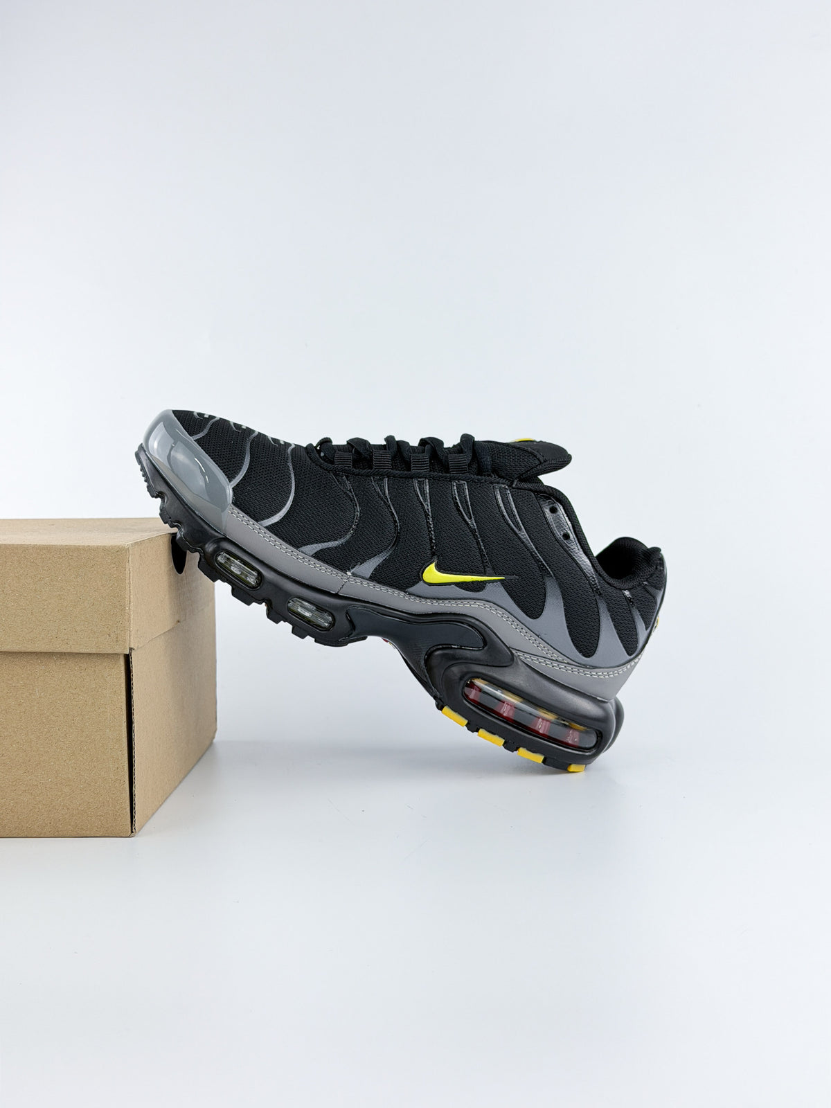 NIKE AIR MAX TN RHINO NEON