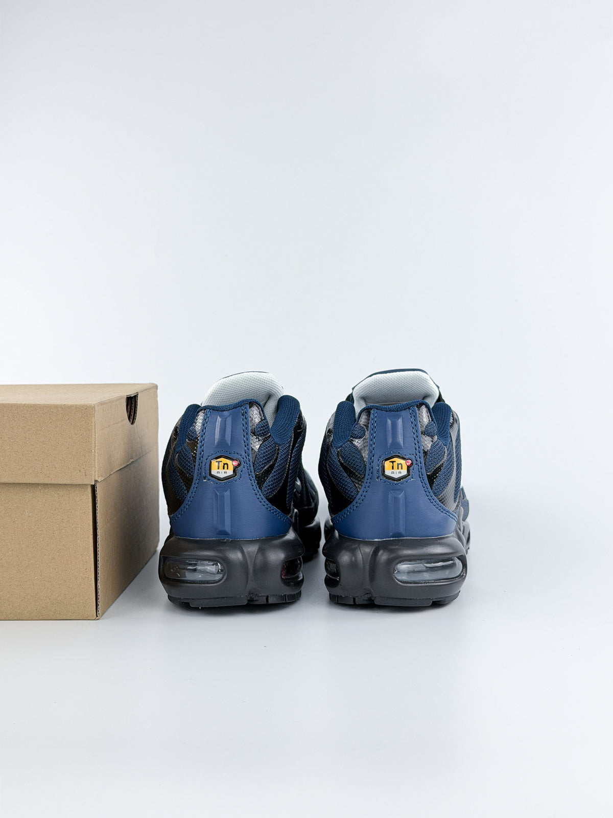 NIKE AIR MAX TN NAVY SHADOW