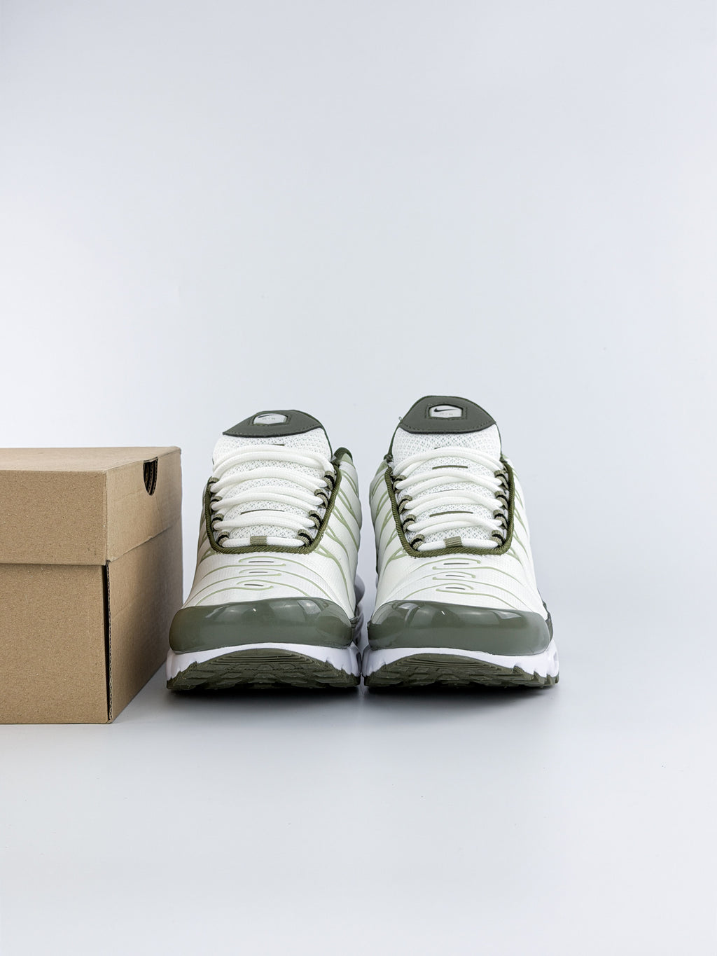 NIKE AIR MAX TN OLIVE SHADOW
