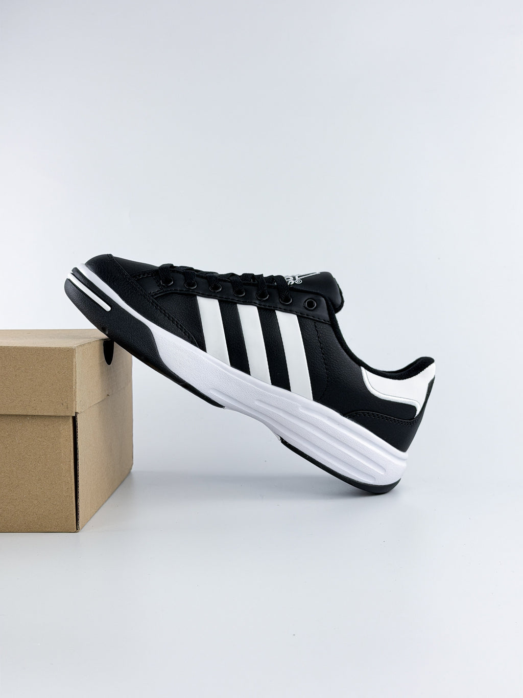 ADIDAS NASTASE CLASSIC