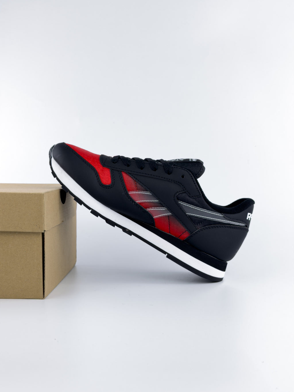 REEBOK CLASSIC LEATHER X ANUEL