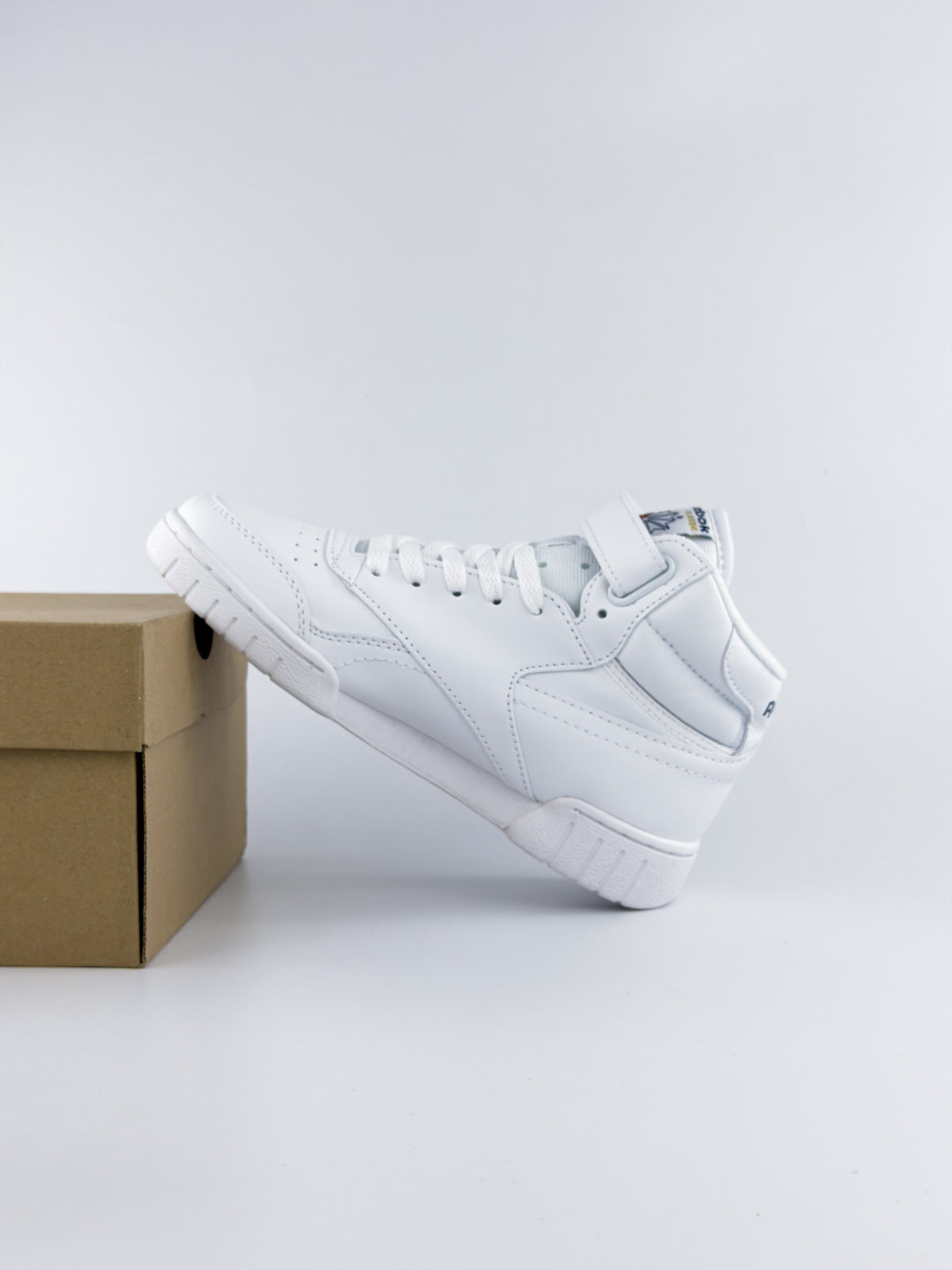 REEBOK MASTER BOTA