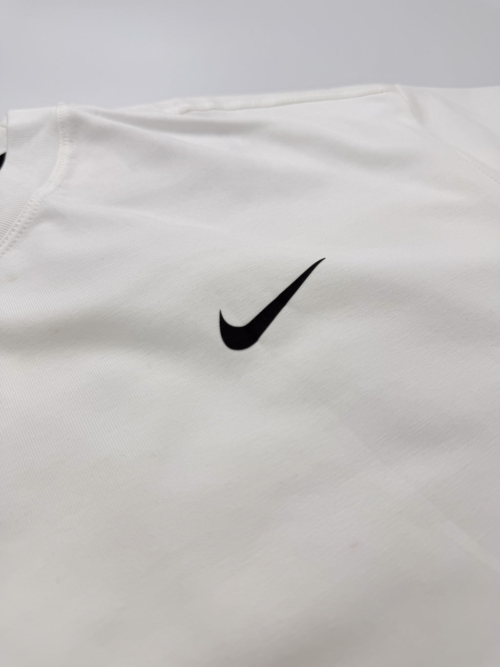 NIKE SWOOSH SHOT SPORT