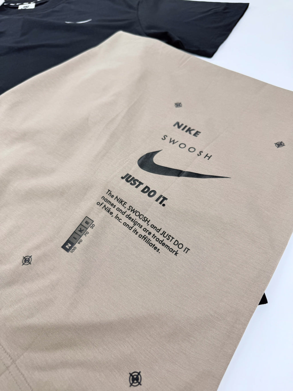 NIKE SWOOSH SHOT SPORT